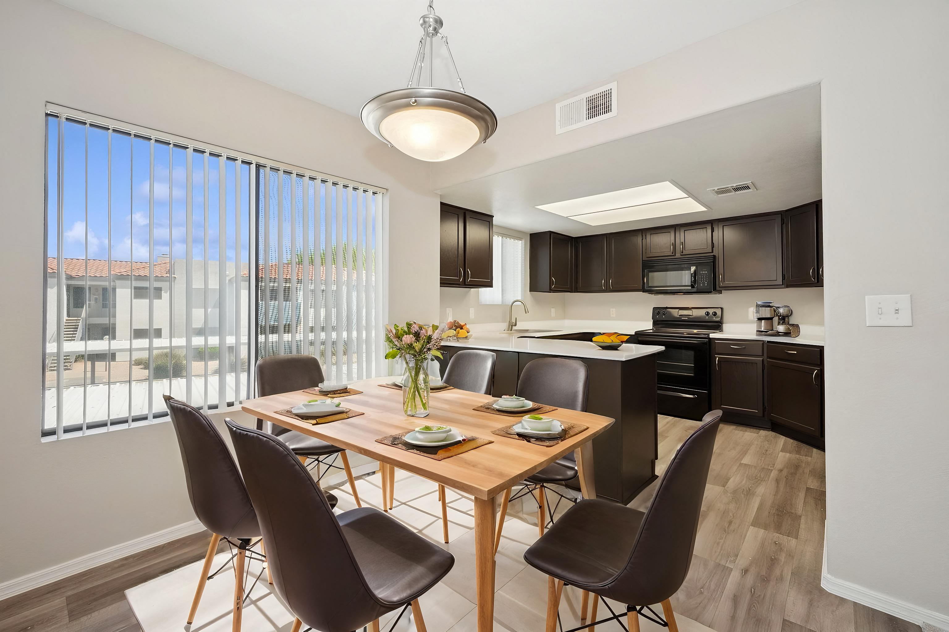 Sonoran Apartment Homes photo 5